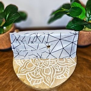 Grey Zippered Cardholder